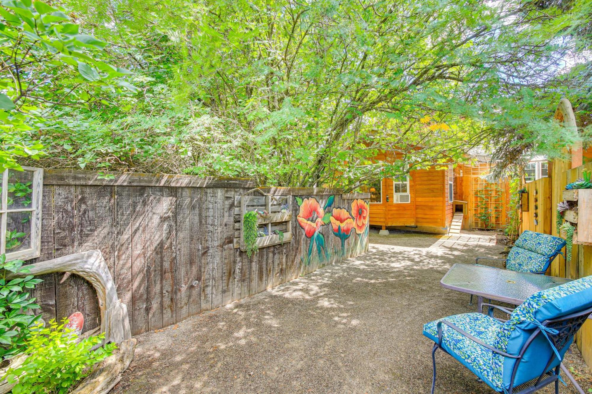 Homey Pet-Friendly Libby Cottage With Yard By Creek! White Haven 外观 照片
